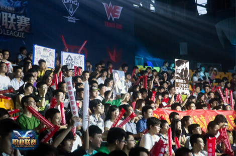 王者归来，武汉eStarPro勇夺2021KPL秋季赛总冠军